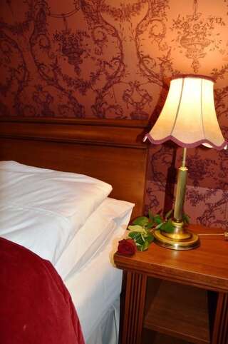 Отель Hotel Pałac Borynia Ястшембе-Здруй Стандартный двухместный номер с 1 кроватью или 2 отдельными кроватями-12